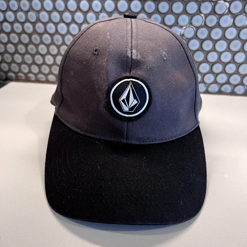 Volcom Hat Cap Youth L‎ - XL  Gray Black Fitted Stretch Logo Embroidered